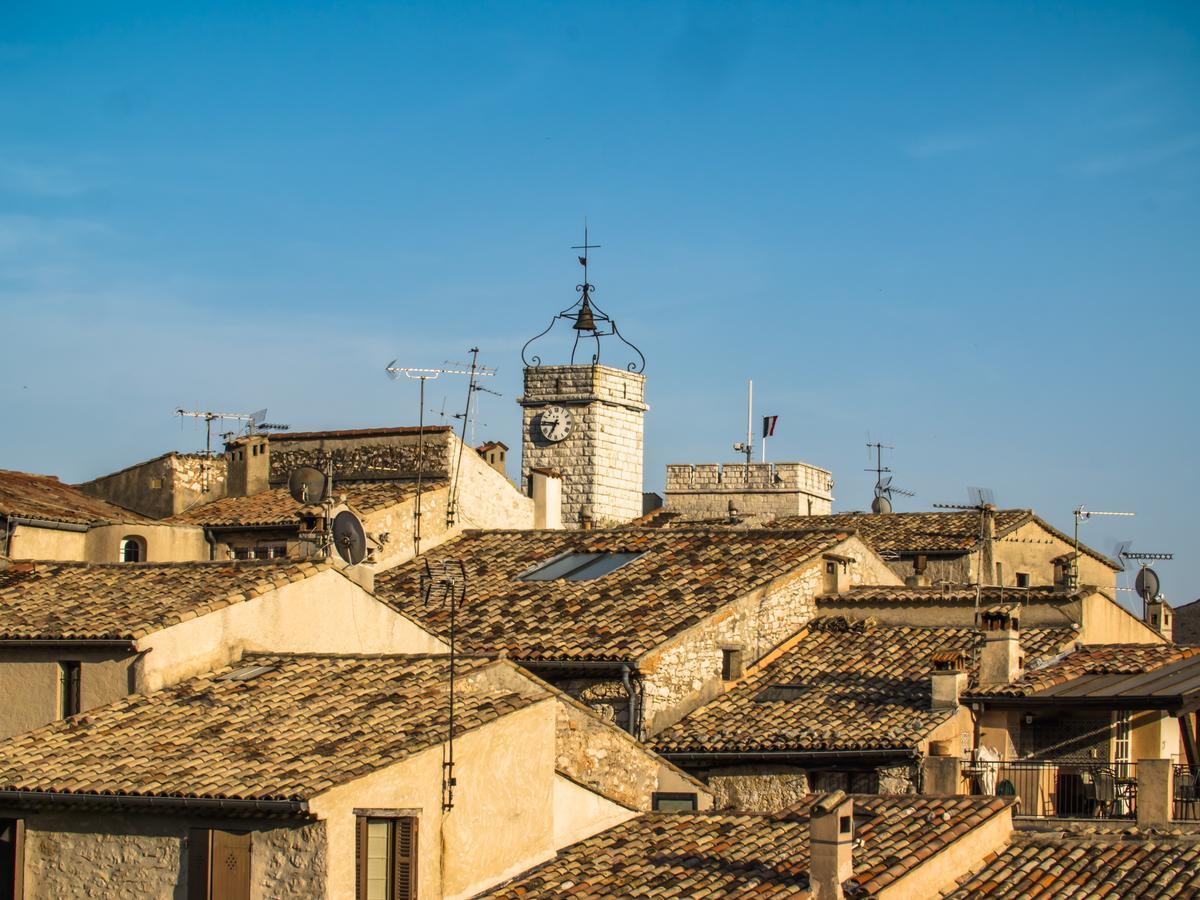 De * Tourrettes-sur-Loup